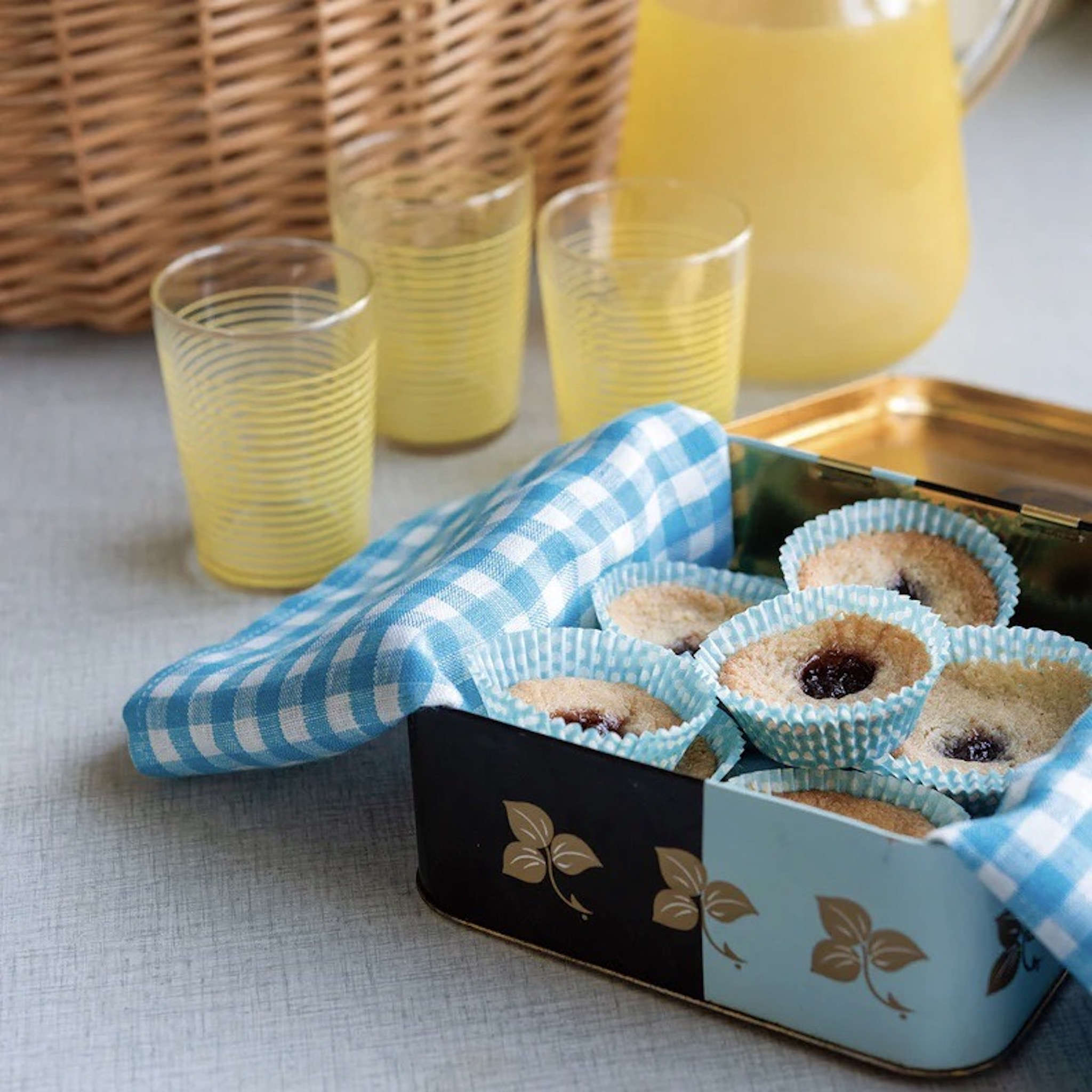 linen-dish-cloth-blue-white-gingham-check