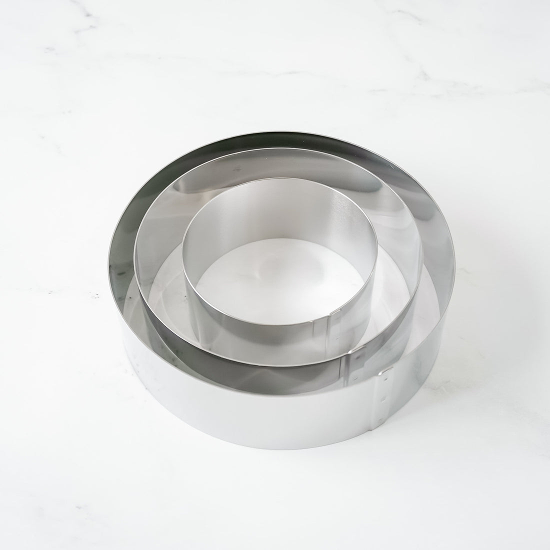 round cake mold in 3 sizes