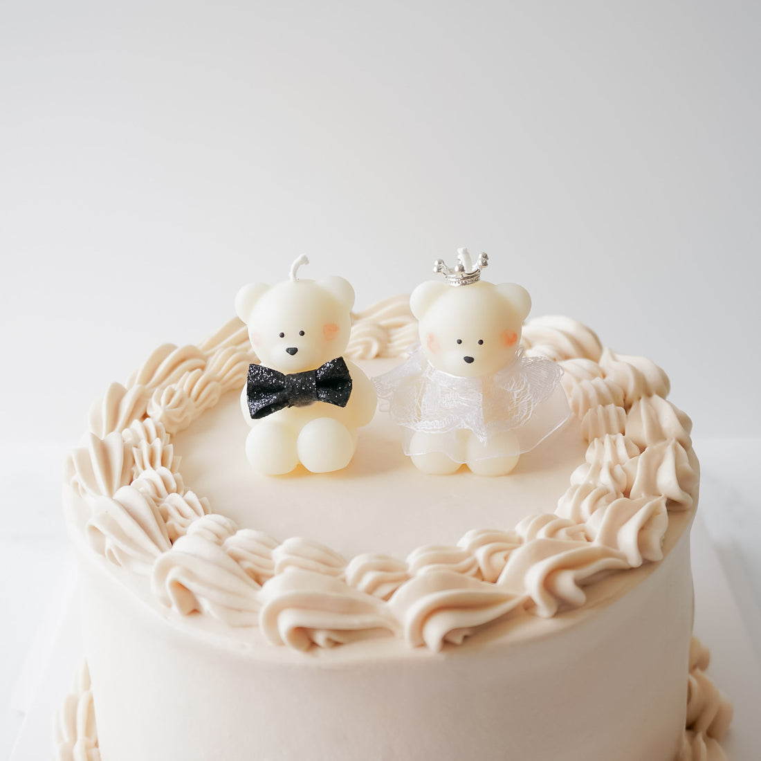 bride and groom bear wedding cake candle toppers